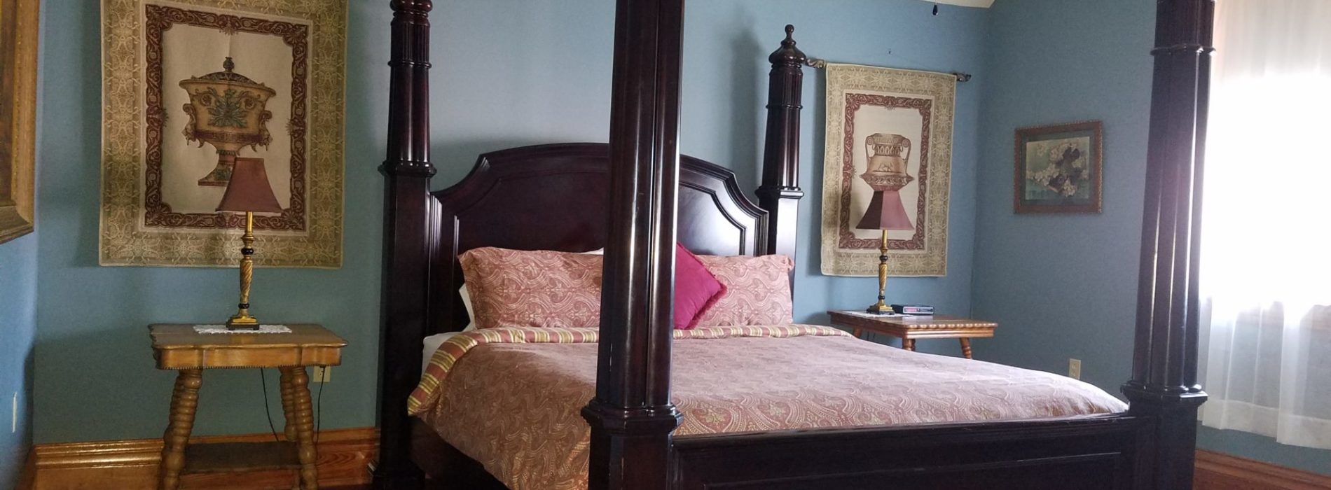 Laurium Manor Inn Upper Peninsula Bed and Breakfast and Vacation Homes